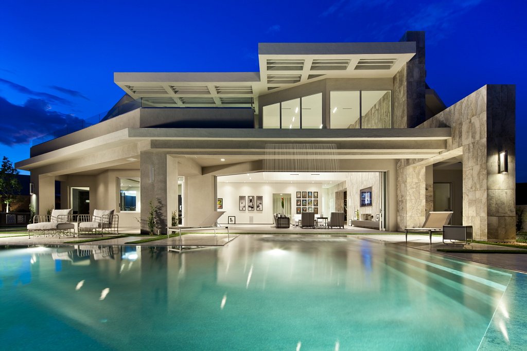 Modern Luxury - pool